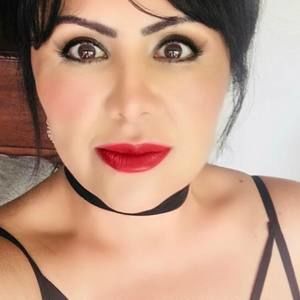 Meet your Posher, Iva